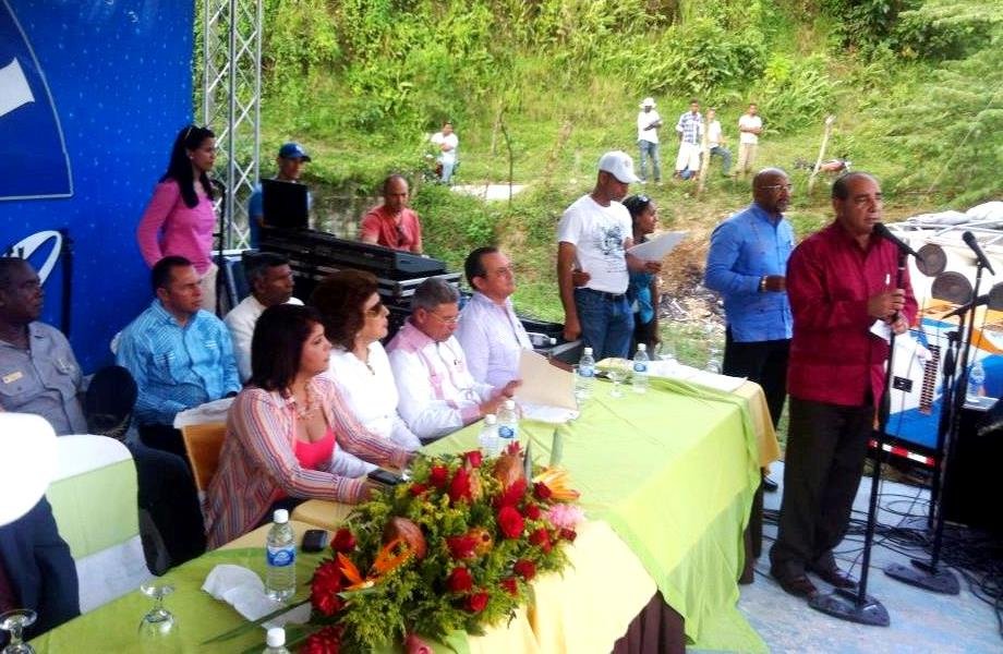 Gobernador de Espaillat Dilone Ovalles ofrece palabras en inauguración del segundo festival nacional del cacao